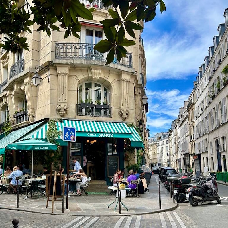 IG post by @parisiansundays