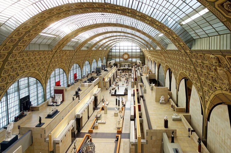 8 Astonishing Stories Behind Paris’s Most Famous Landmarks (Including The Louvre)