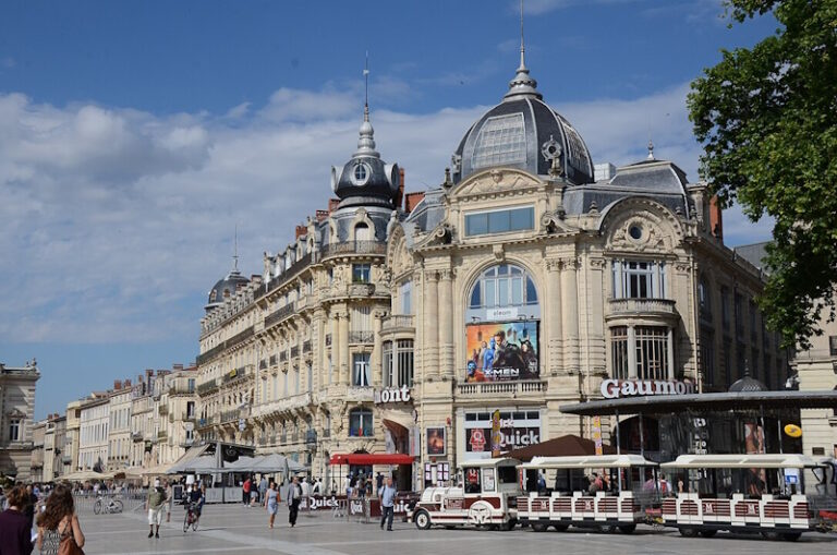 7 French Neighborhoods You Must Explore Beyond the Tourist Areas