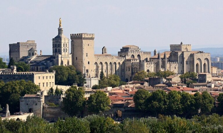 One Weekend in Avignon: 10 Things Worth Every Hour
