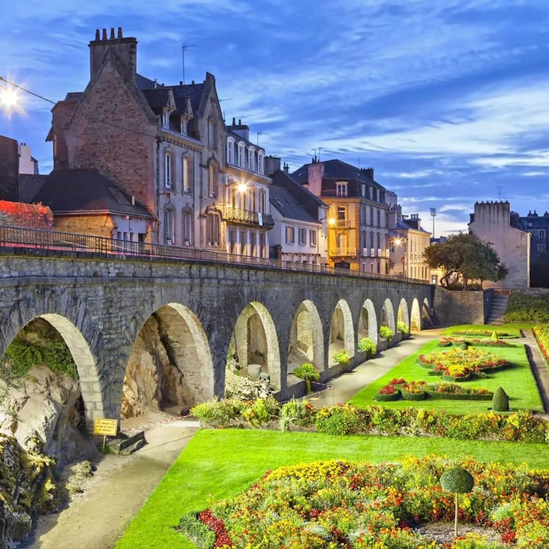 Vannes - IG post by @villa_kerasy