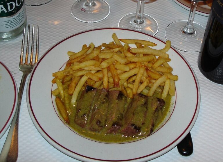 Le Relais de L’Entrecôte: The Legendary Steak-Frites Place in Paris