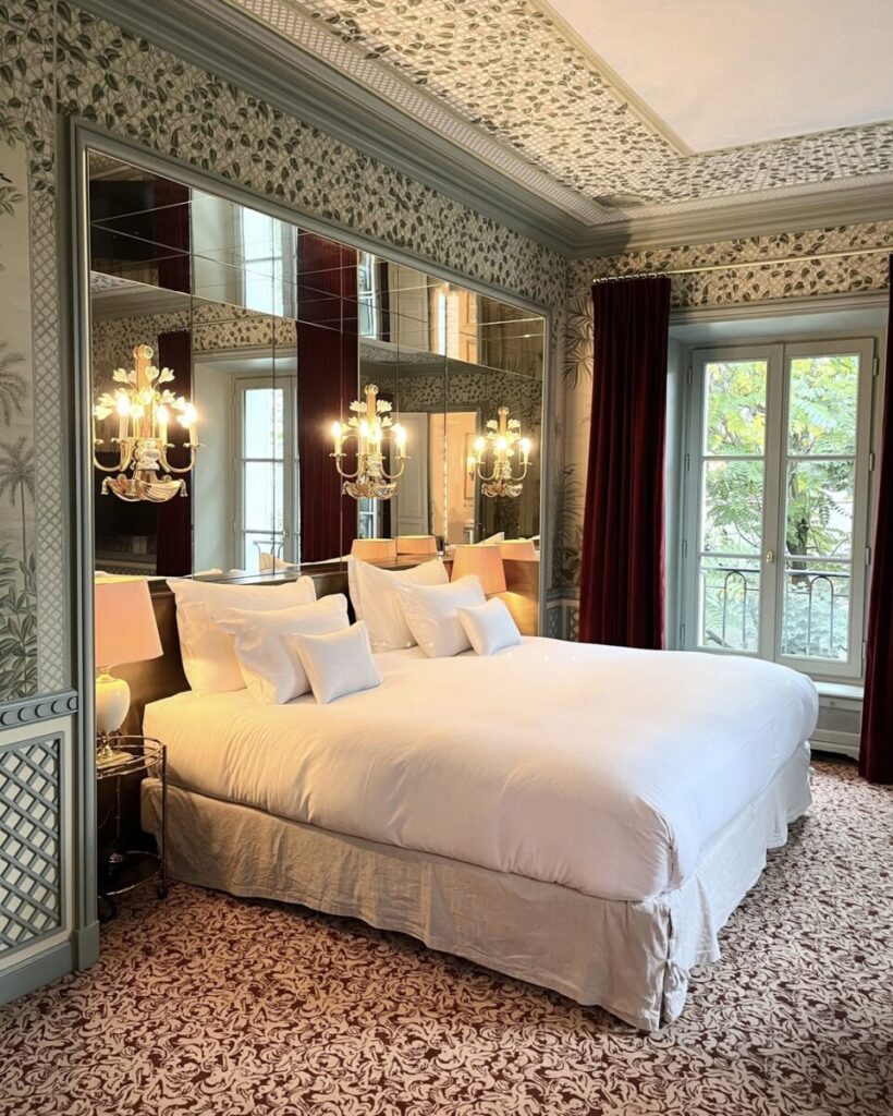 IG post by @hotelparticuliermontmartre