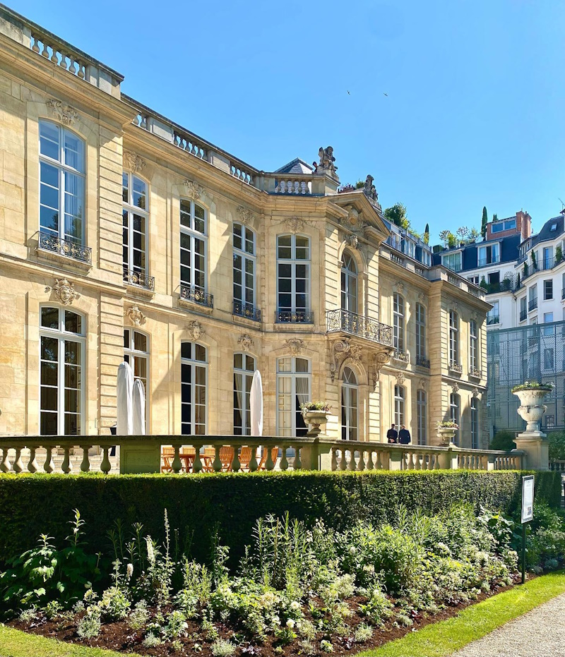 Hôtel Matignon - IG post by @marion.rffd