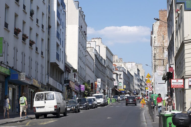 Why This Paris Photo Keeps Fooling Everyone -Even Locals