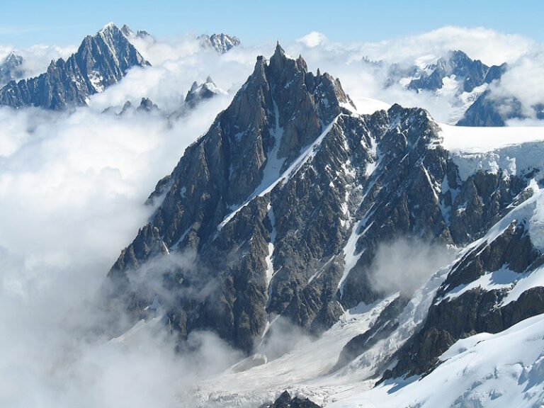 How They Built the Aiguille du Midi Station