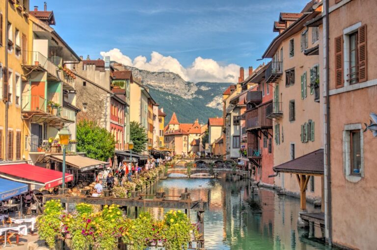 10 Best Things to Do in Annecy – France’s Most Beautiful Lakeside Town