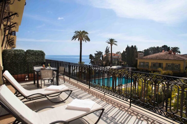 5 French Riviera Hotels Travelers Say Are Actually Worth the Splurge