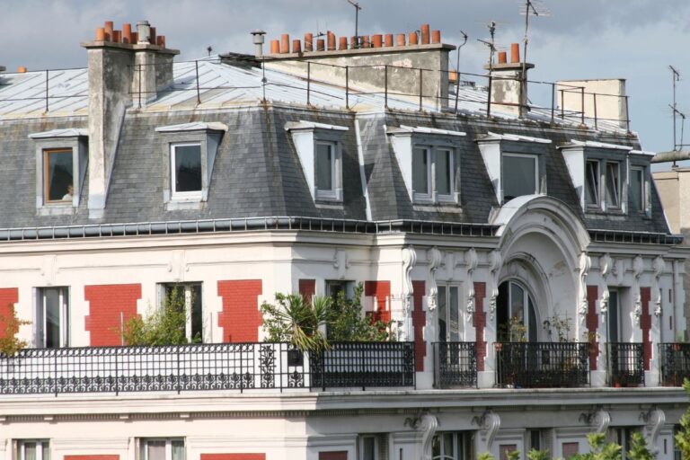 Stunning Paris Rooftops at Night – And How You Can Experience Them