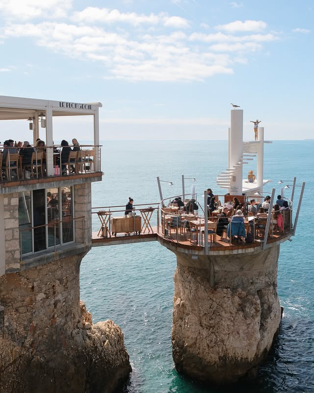 Le Plongeoir Nice - post by @marionbutetstudio