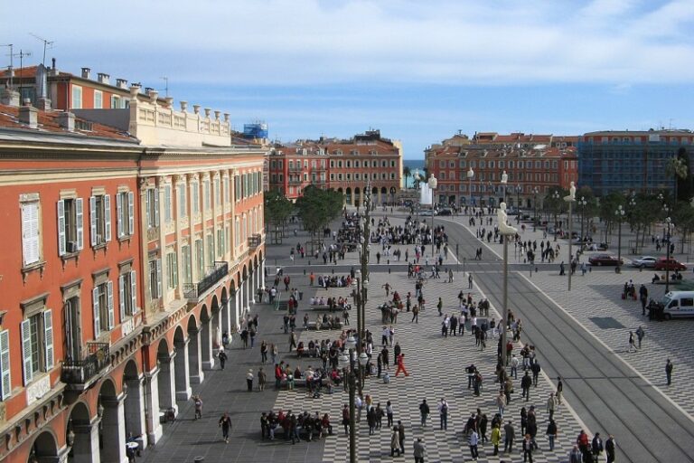 Where to Stay in Nice: A Neighborhood Guide for First-Timers