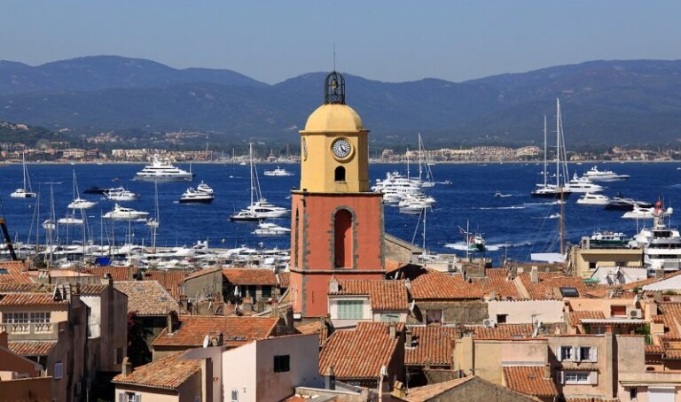 Off The Beaten Path Road Trip Through Coastal Provence