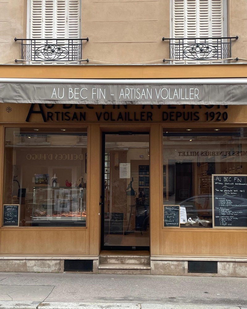 IG post by @aubecfinparis