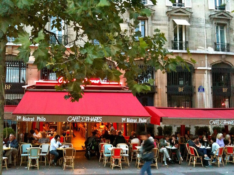 30 No-Nonsense Tips for Paris and France