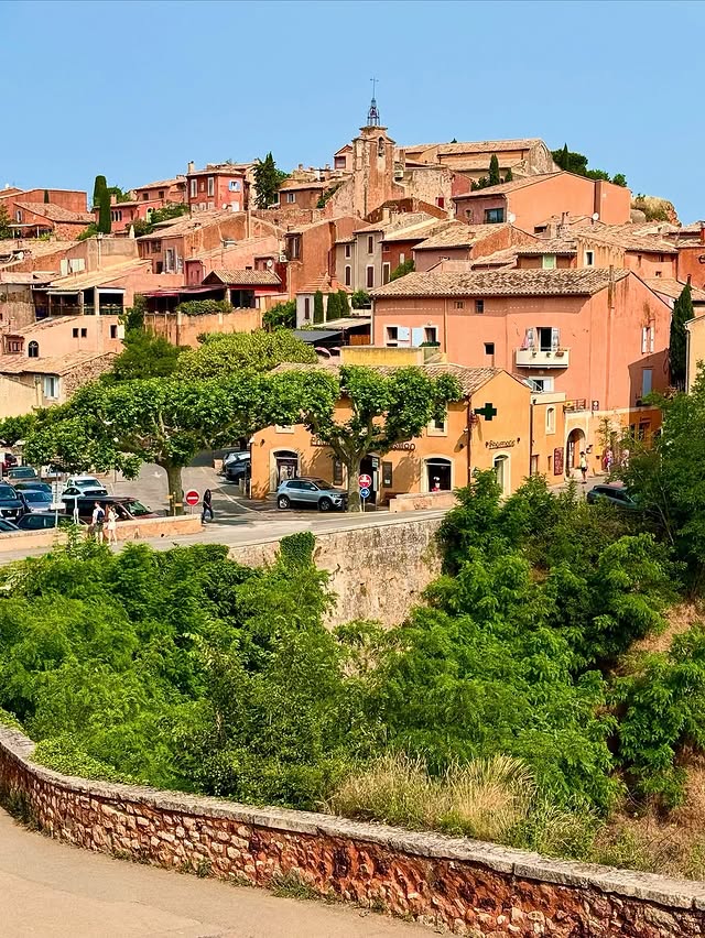Roussillon - IG post by @aga_kaz