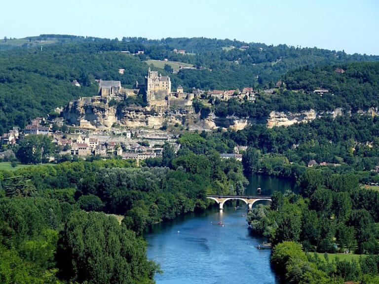 10 Tips to Plan a France Trip That Doesn’t Feel Like Everyone Else’s