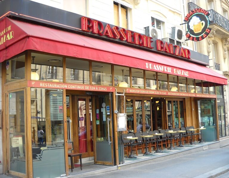 15 Unwritten Rules for Dining at a French Brasserie