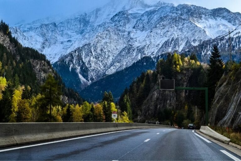 20 Things to Know Before Driving in France as a Foreigner