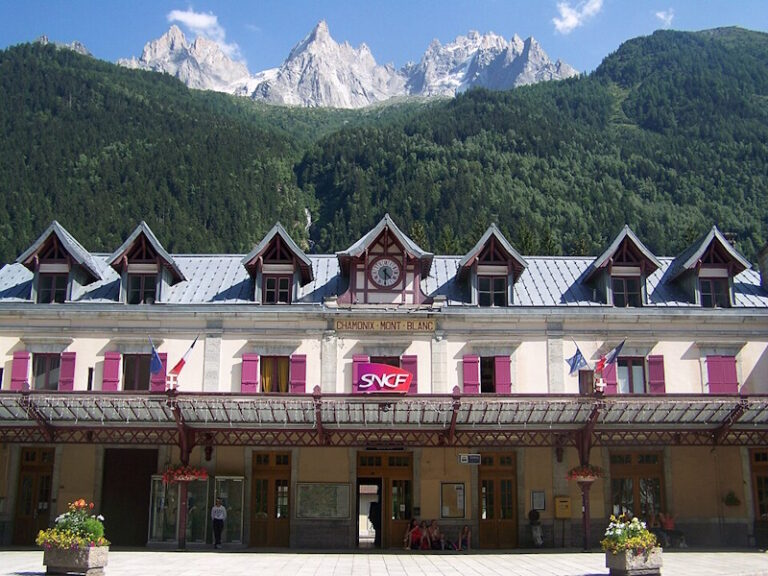 7 Road Trips in France Worth the Miles
