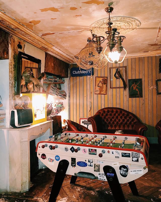 IG post by @adressesparis_