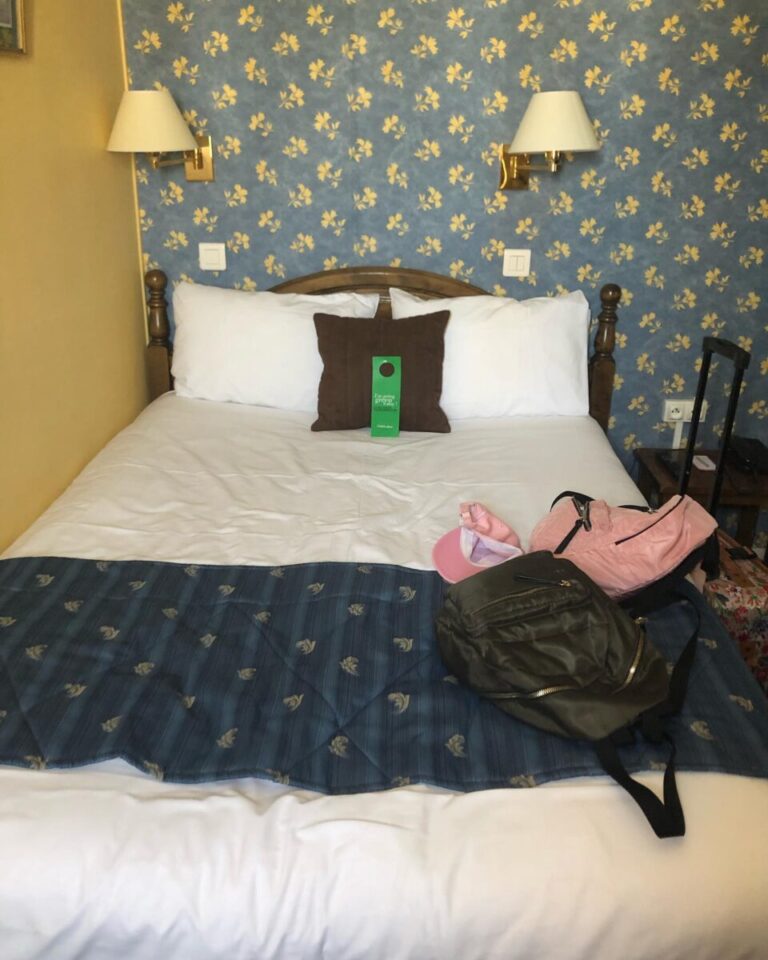 12 Tips to Beat Jet Lag in Paris on Day One