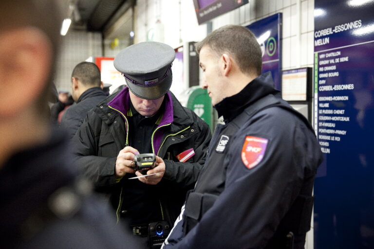 The Paris Metro “Controller” Scam