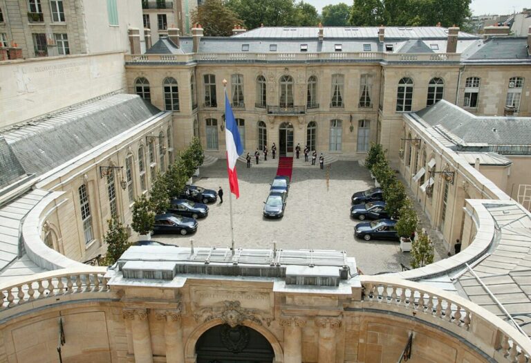 FRANCE PUT ON HANTAVIRUS ALERT AS 5 FRENCH NATIONALS RETURN FROM DEADLY CRUISE