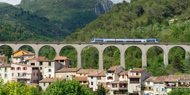 France’s Most Spectacular Train Just Reopened After 15 Months Dark
