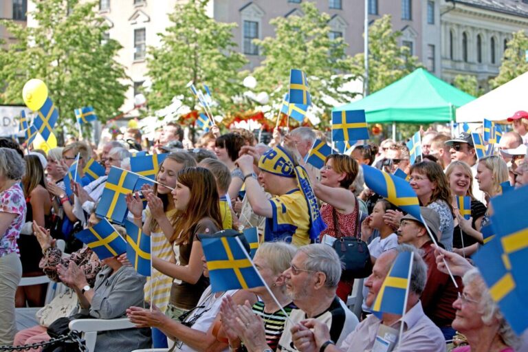 Why Scandinavians Are So Much Happier Than Americans