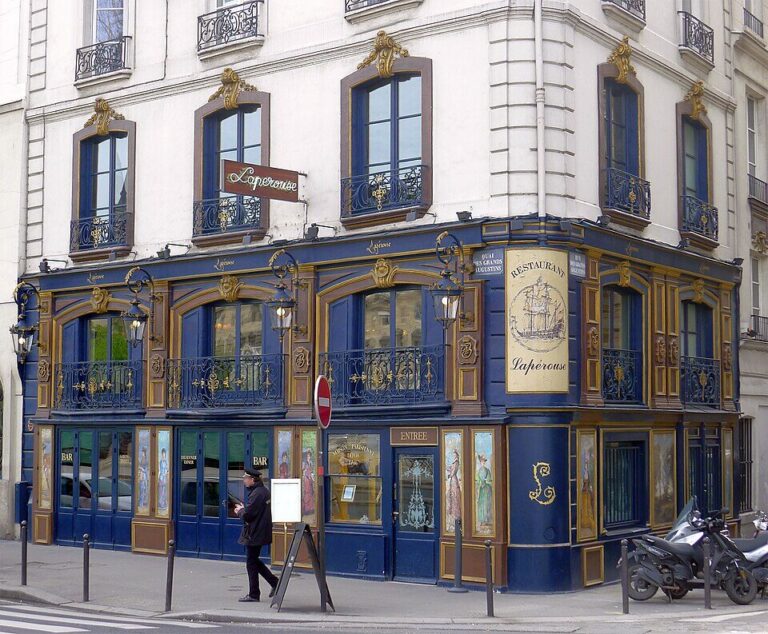 Paris Restaurants That Have Refused to Change for Over 100 Years